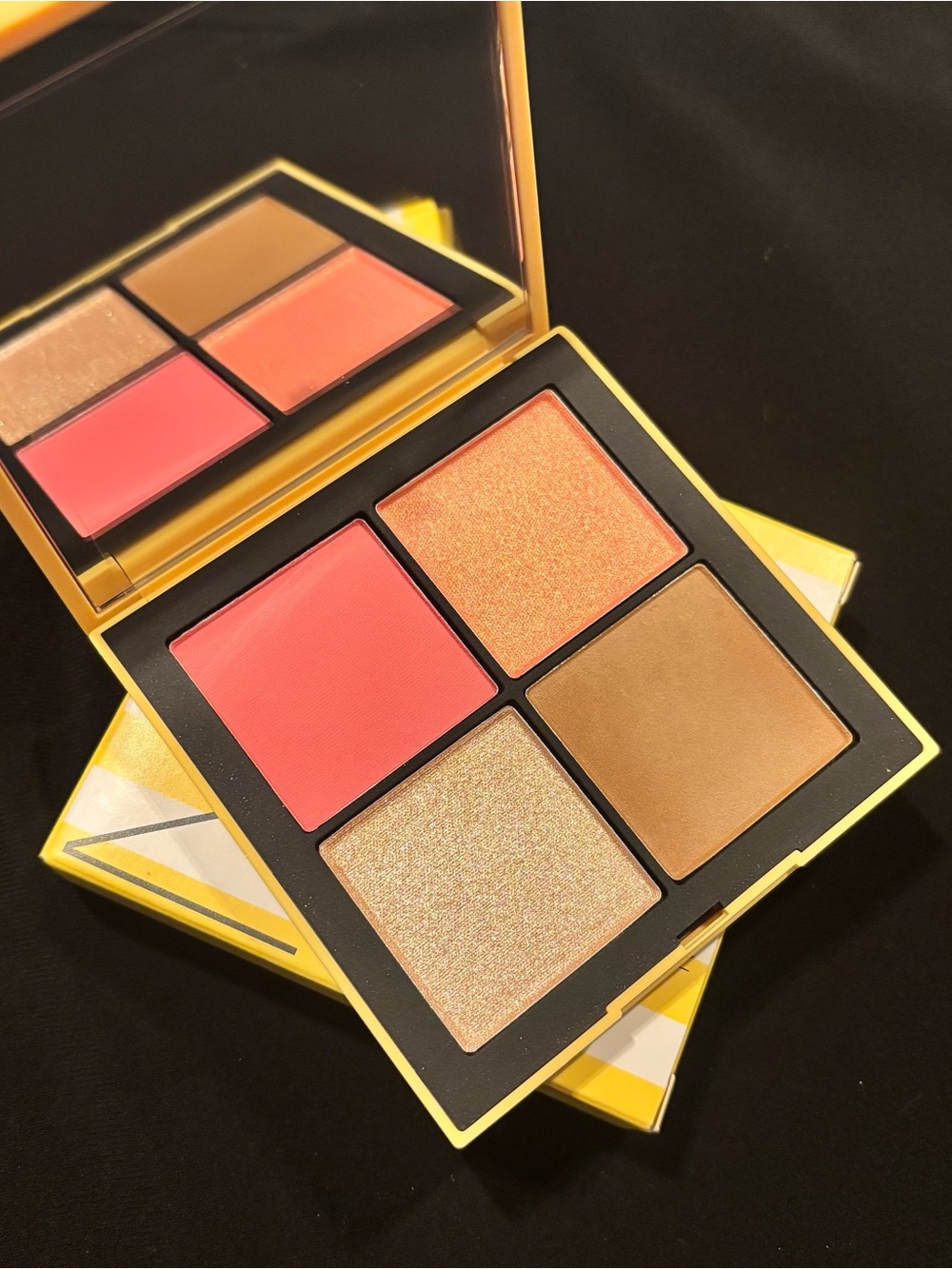 NARS Hot Escape Cheek Palette II Brand New in Box